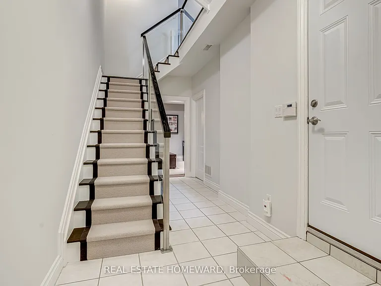 15C Alcorn Ave — Photo 30