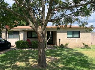 816 Lakeside Dr, Mesquite, TX 75149