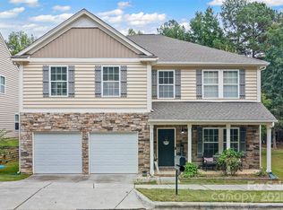 611 Pondway Downs Dr, Rock Hill, SC 29730