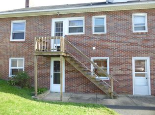 238 Cherry St APT 3, Ephrata, PA 17522