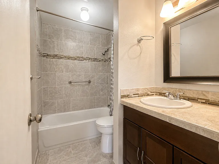 1707 SE 145th Ct — Photo 13