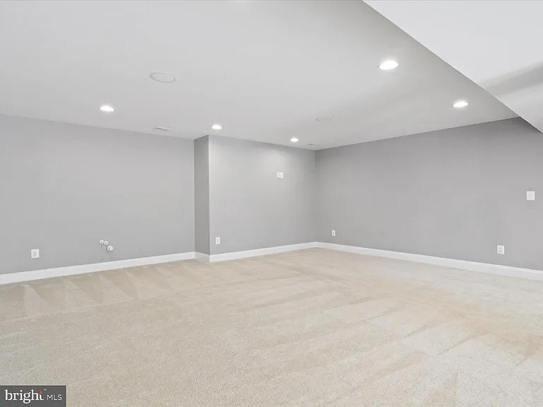 41595 Revival Dr — Photo 56