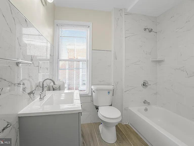 2321 N Tatnall St — Photo 22