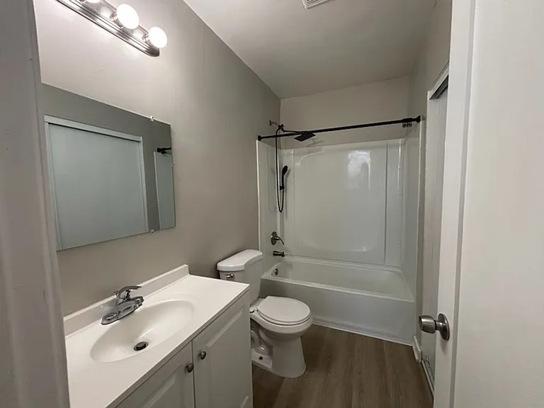 1790 W Linden St #1 — Photo 15