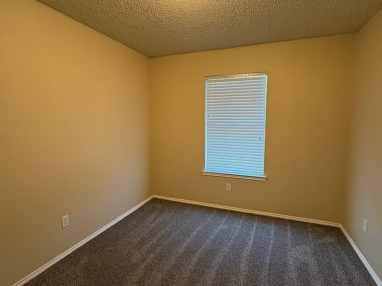 5744 Giddyup Ln — Photo 13