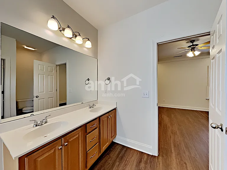 5125 Macarthur Ave — Photo 14