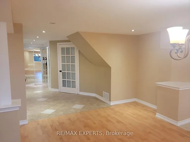 78 Westchester Blvd #BASEMENT — Photo 3
