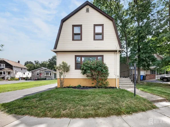 1871 W 4th St, Piscataway, NJ 08854