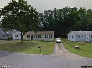 11 Mary Hadge Dr, Schenectady, NY 12309