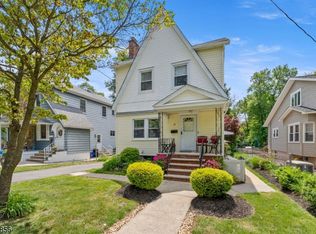 25 Dougal Ave, Livingston, NJ 07039