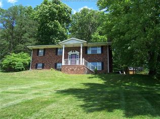 207A Rocky Step Rd, Scott Depot, WV 25560