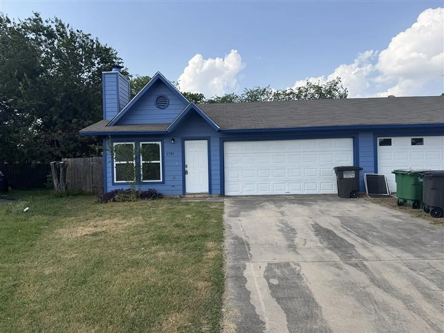 Beautiful and Stylish 3 bedroom & 2 bathroom — Photo 1