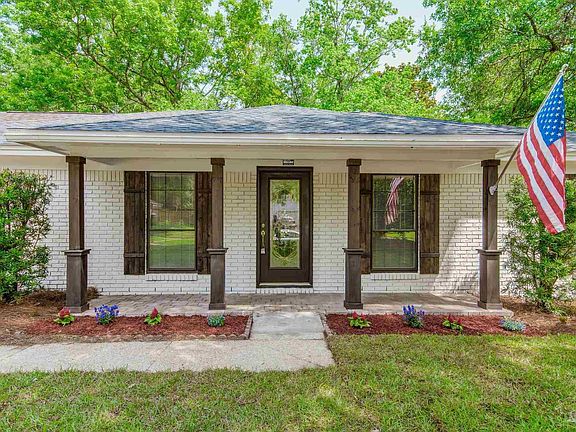 2nd image of 4646 Baywoods Cir
