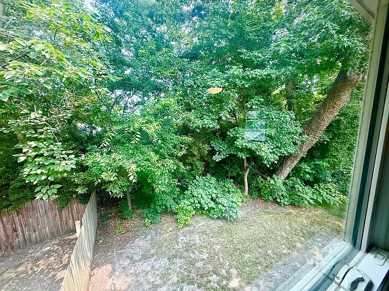 1820 Parkview Ave — Photo 37