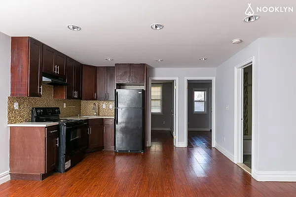 Rented by Nooklyn NYC LLC | media 21