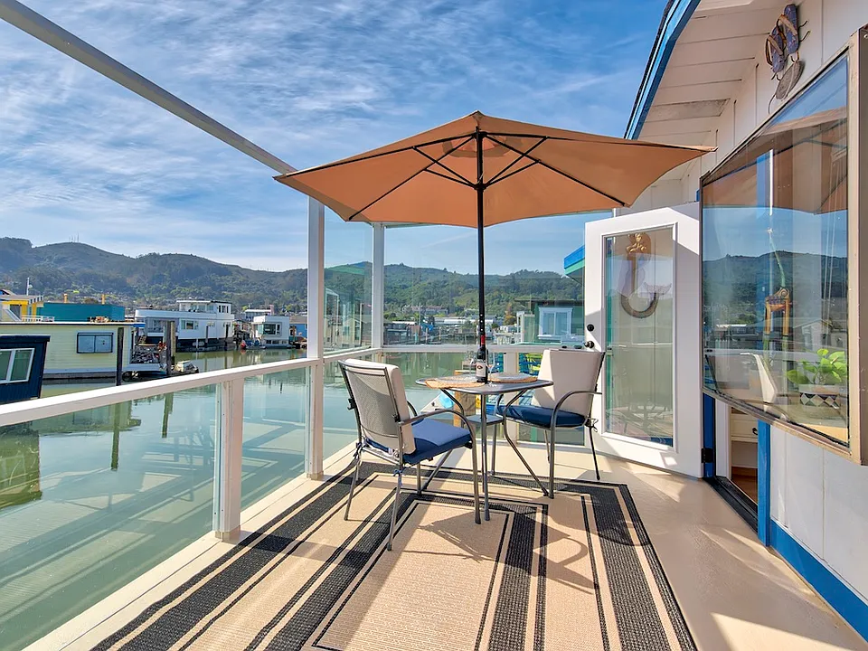 44 Liberty Dock