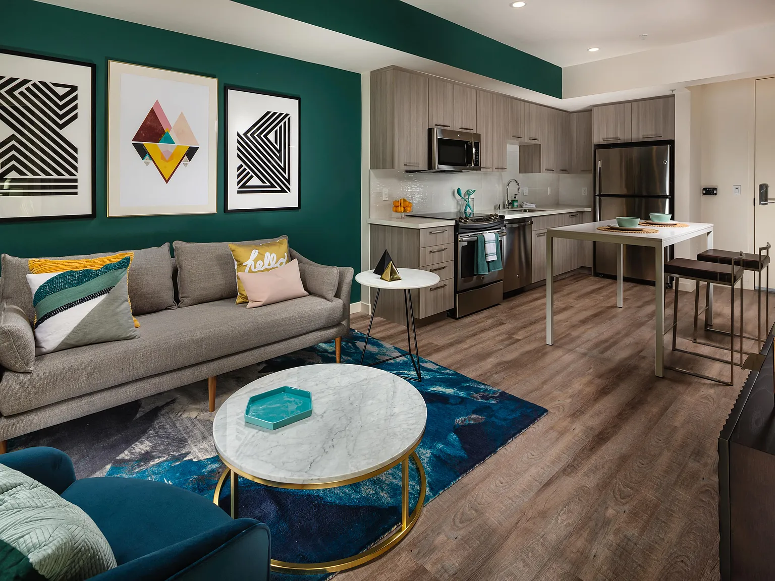 Topaz Apartments — Photo 3