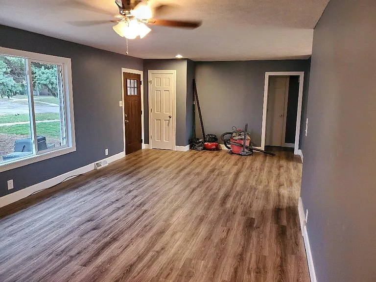 508 N Beadle St — Photo 6