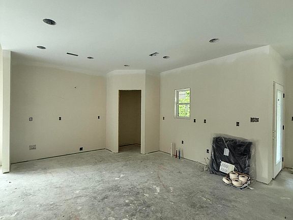5th image of 187 Van Gilder Way
