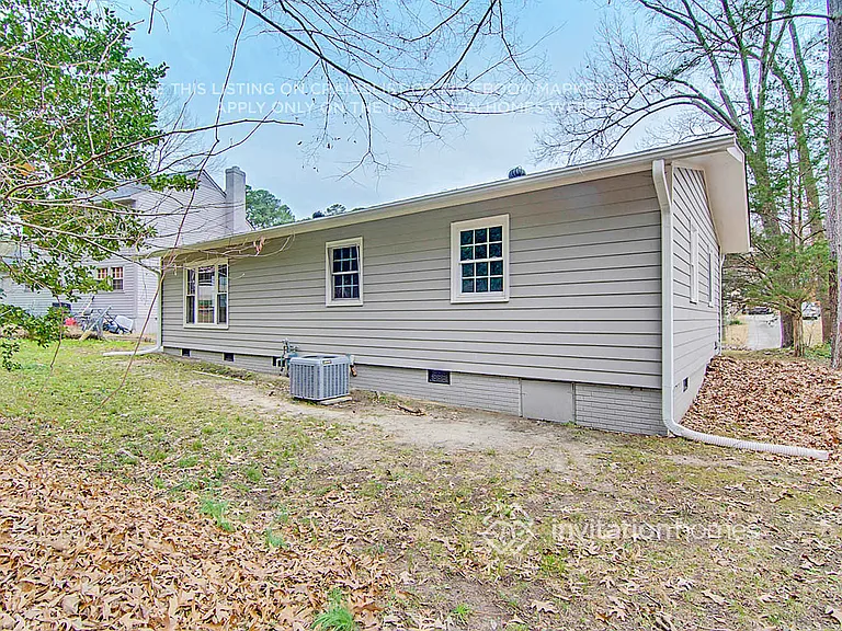1100 Chatham Ln — Photo 25