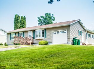 144 1st Ave, Jackson, MN 56143