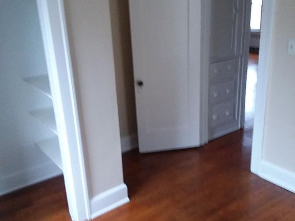 4th image of 326 McHenry Ave
