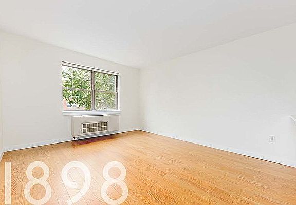 2nd image of 7525 153rd St APT 137