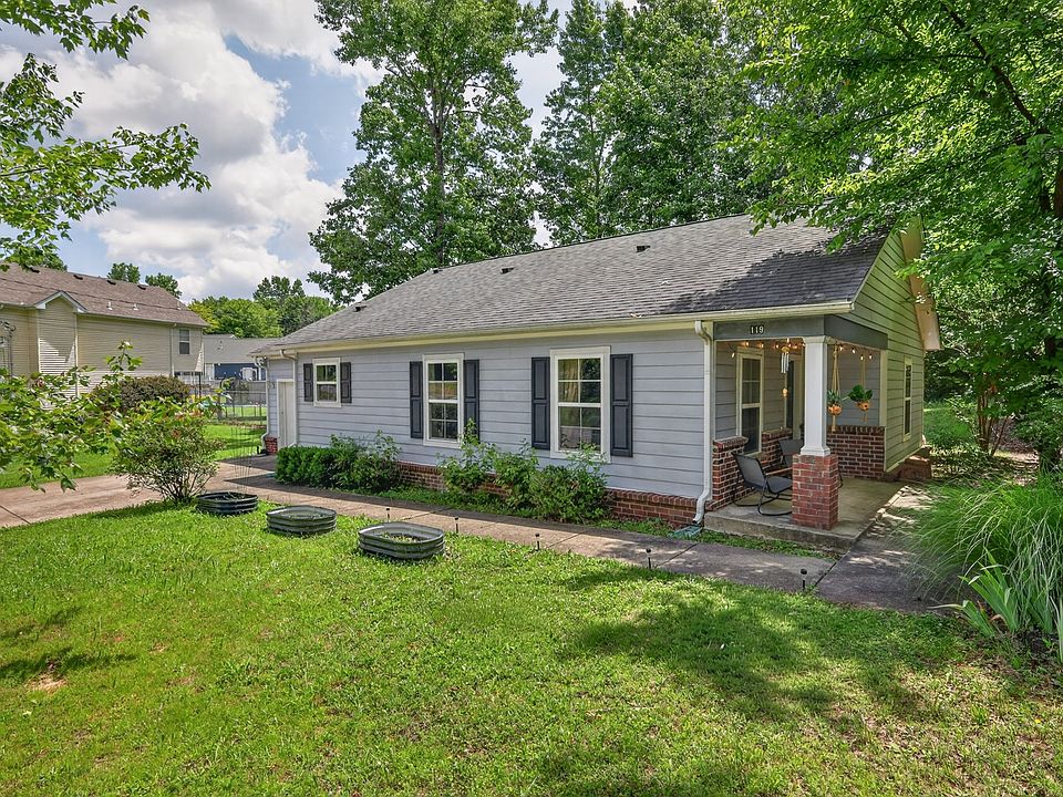 1st image of 119 Silver Leaf Cir