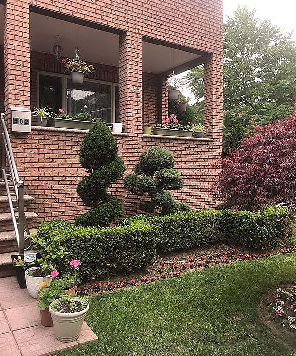 1st image of 502 Avenue