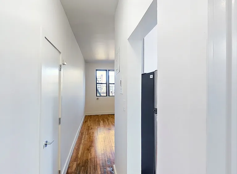 624 E 11th St #5A — Photo 9