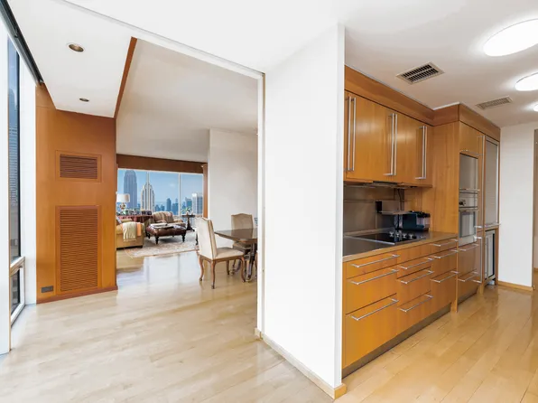 641 5th Avenue image 12 of 57