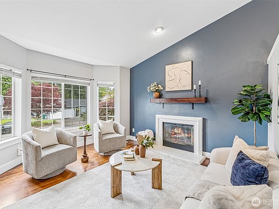 4th image of 2411 82nd Avenue NE