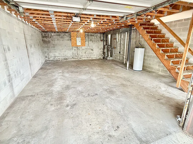 338 Old Gray Station Rd #A — Photo 2