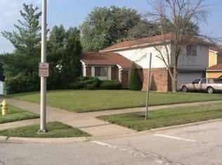 6128 Wedgewood Ct, Matteson, IL 60443