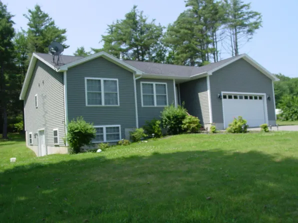 41 Cambridge Drive, Hermon, ME 04401
