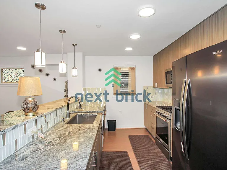 1438 158th Ct NE — Photo 6
