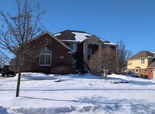 52509 Silent Ridge Dr, Chesterfield, MI 48051
