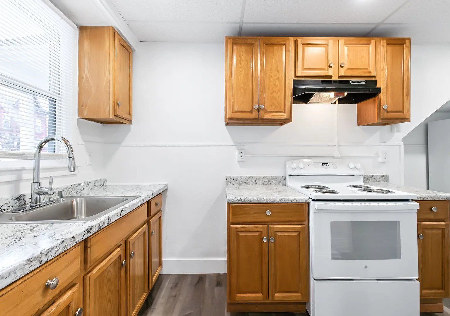 923 Lehman St — Photo 3