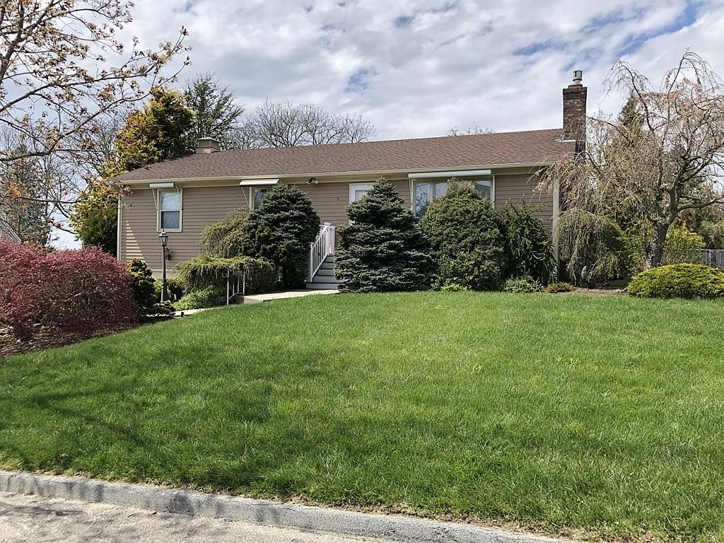 8 Laura Ln, Fairhaven, MA 02719 Zillow