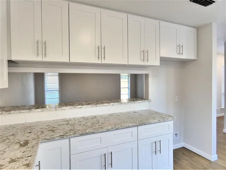 604 Golfview Dr — Photo 7