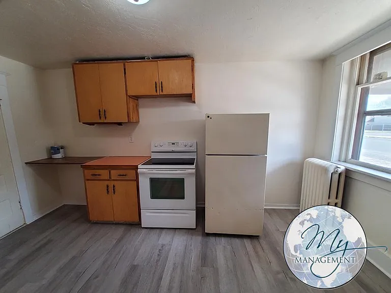 242 Washington St — Photo 31
