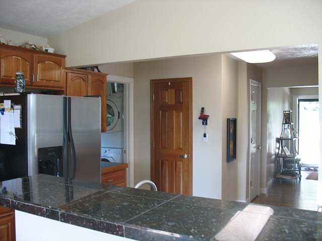 2nd image of 1017 W B Ave