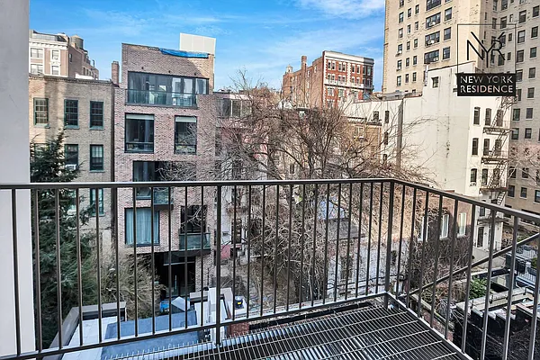 Rented by New York Residence | media 41