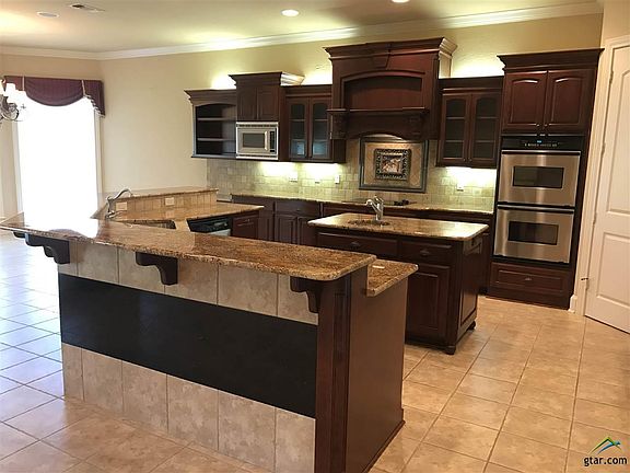 2nd image of 141 Dogwood Lakes Cir