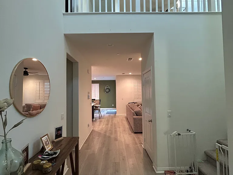 4563 Highland Ave — Photo 2