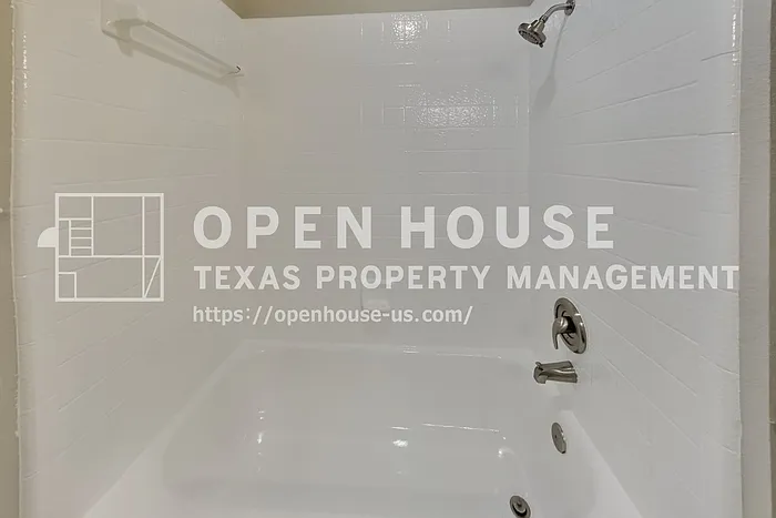 4207 Red Spruce Ln — Photo 17