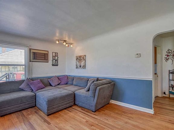 2nd image of 4924 N Normandie St