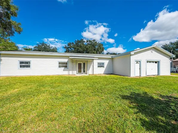 495 2nd St, Kenansville, FL 34739