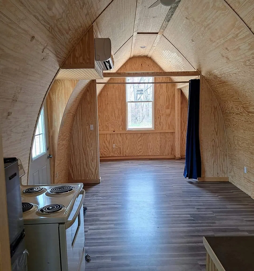 Studio, 398 sqft, $780 — Photo 3