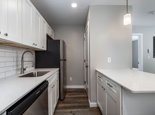 6917 Montgomery Rd #4, Cincinnati, OH 45236